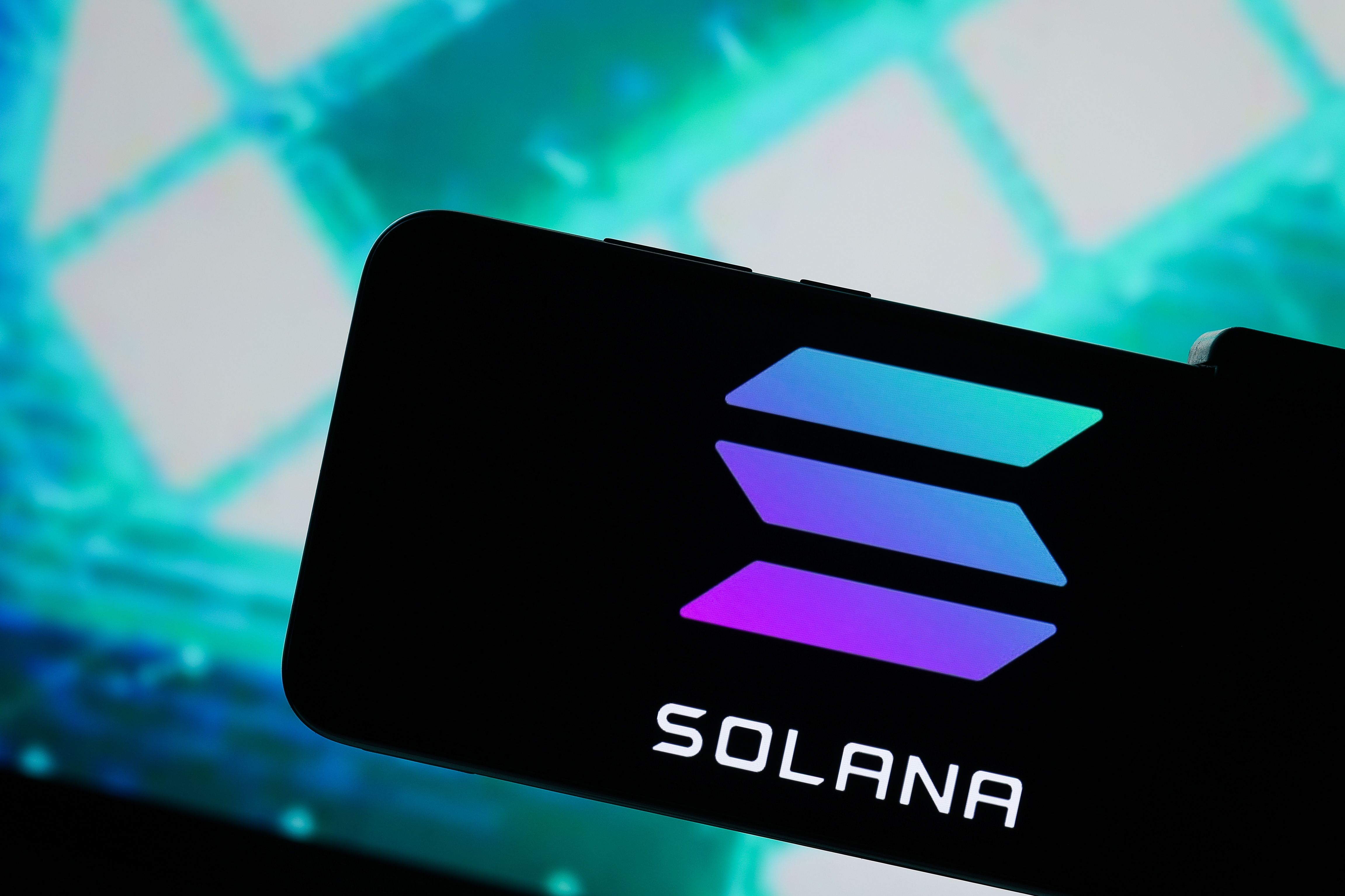 Solana 联合创始人就 GitHub 上传内容为 AI 测试澄清