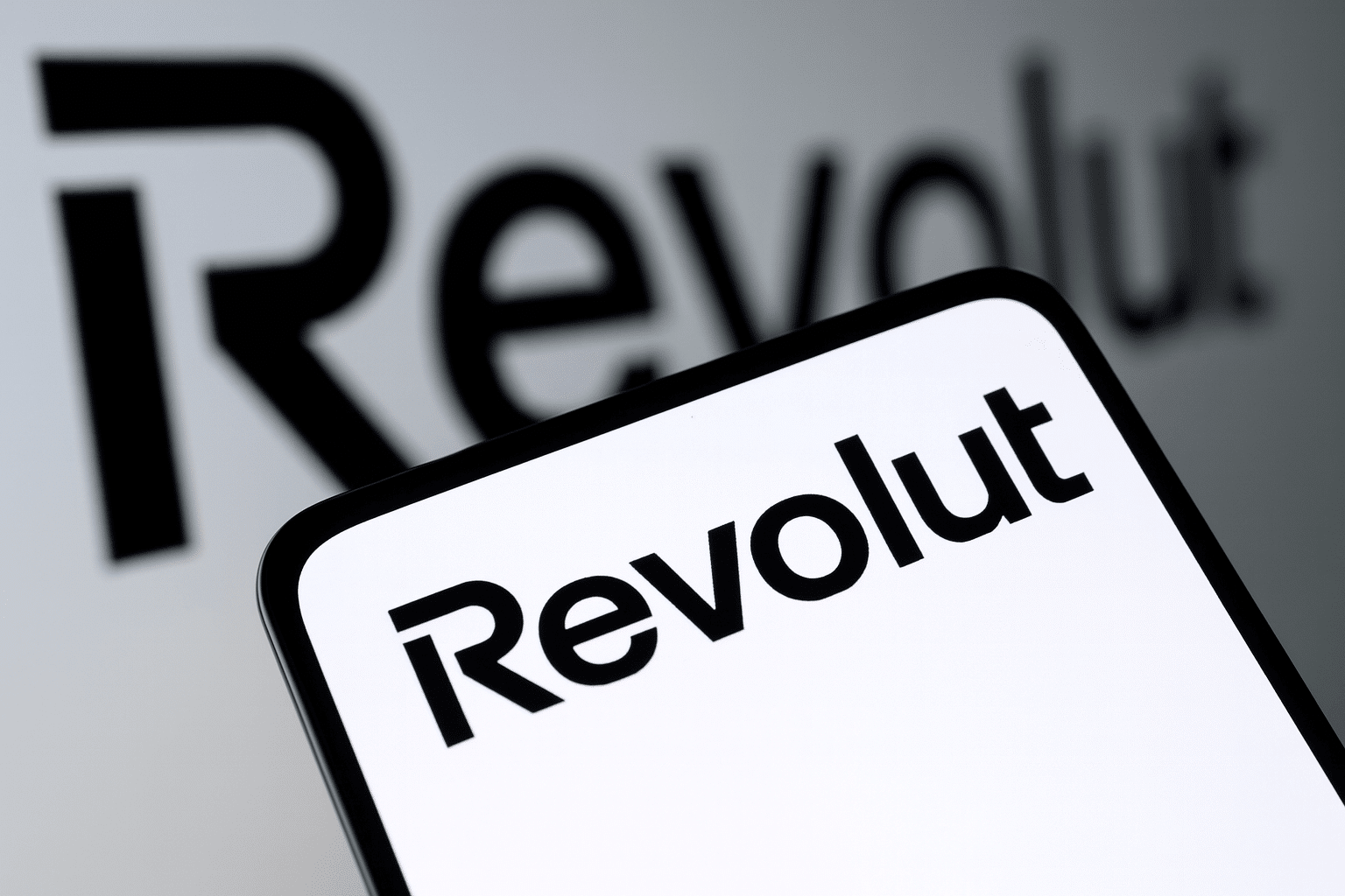 Revolut推出支持Polygon稳定币的加密货币转账功能扩展